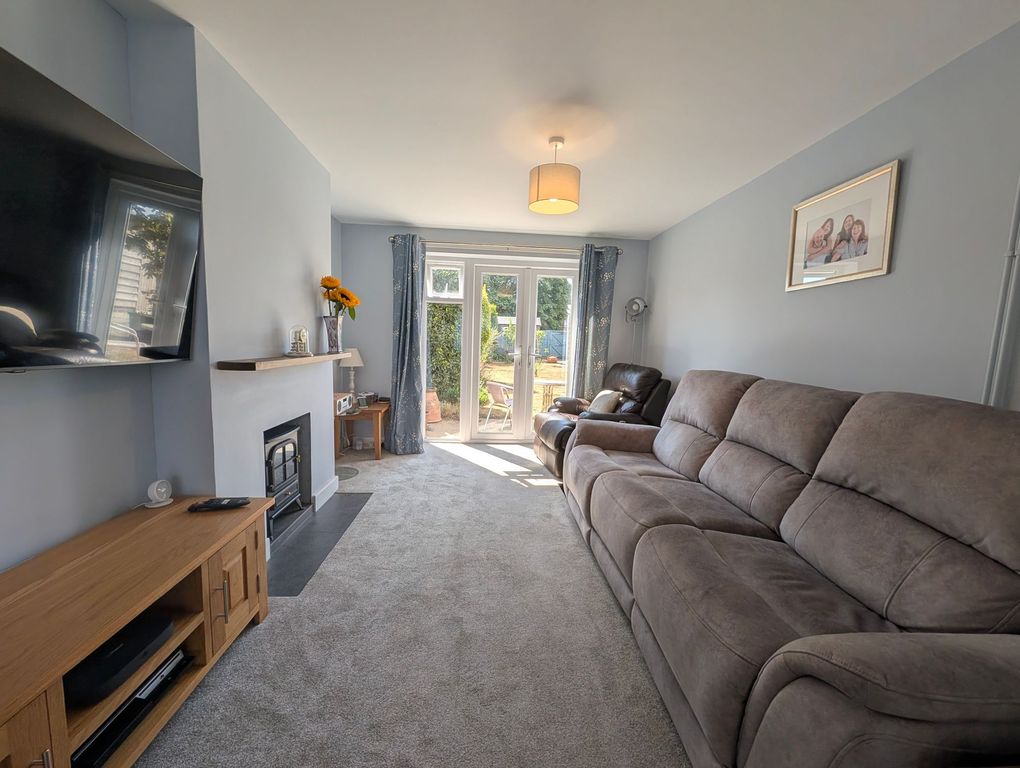 Property photo 3 of 12