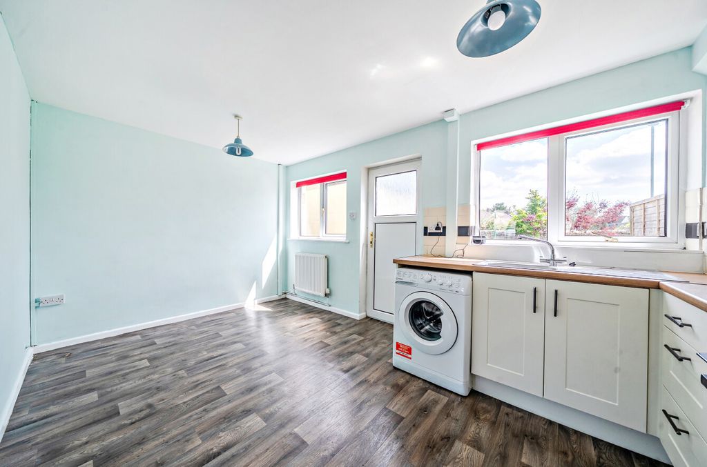 Property photo 3 of 16 24-69F9d58B6d2E5-...