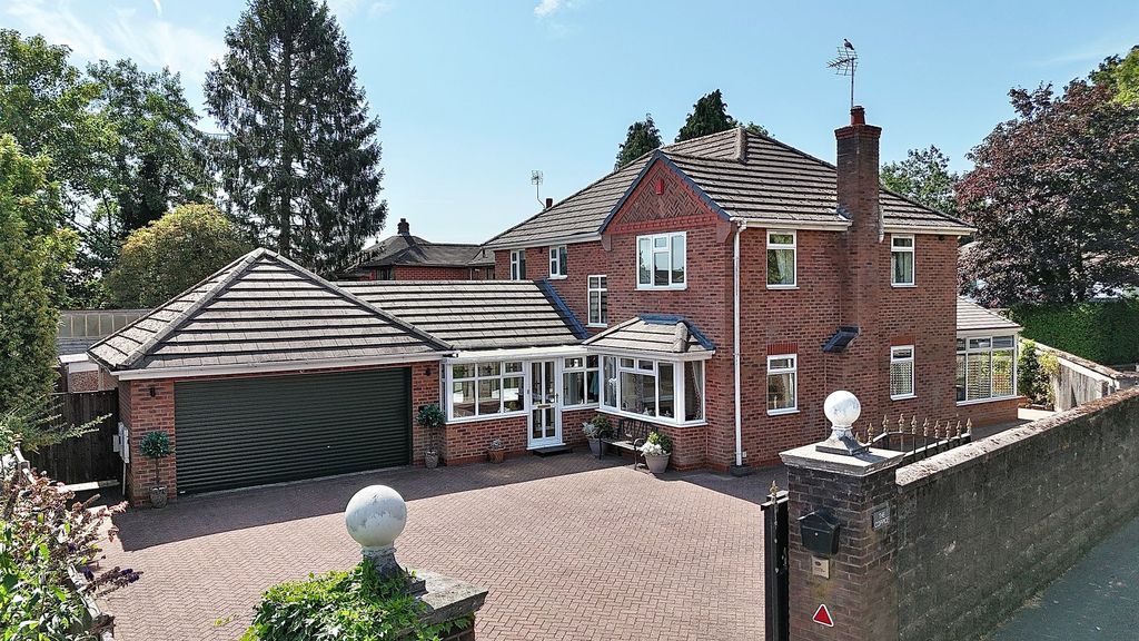 Property photo 1 of 47