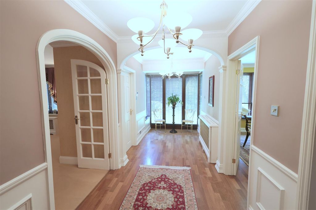Property photo 3 of 36 Ehii.Jpg