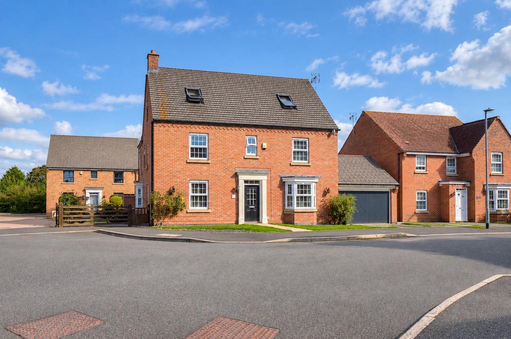 Property photo 1 of 39 d9896217-48ba-4319-B56F-F0230A2c308c.Png