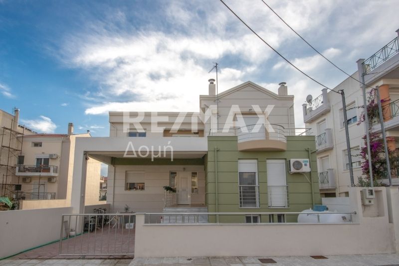 Property photo 1 of 25