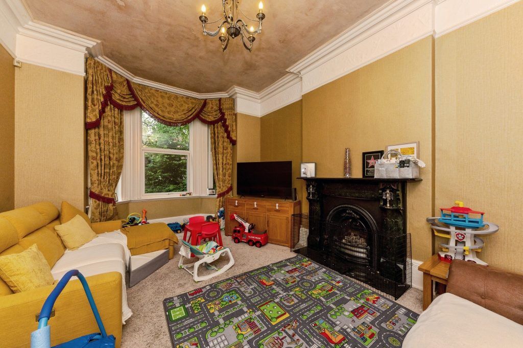 Property photo 2 of 20