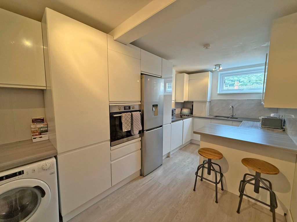 Property photo 3 of 9 Img_2488