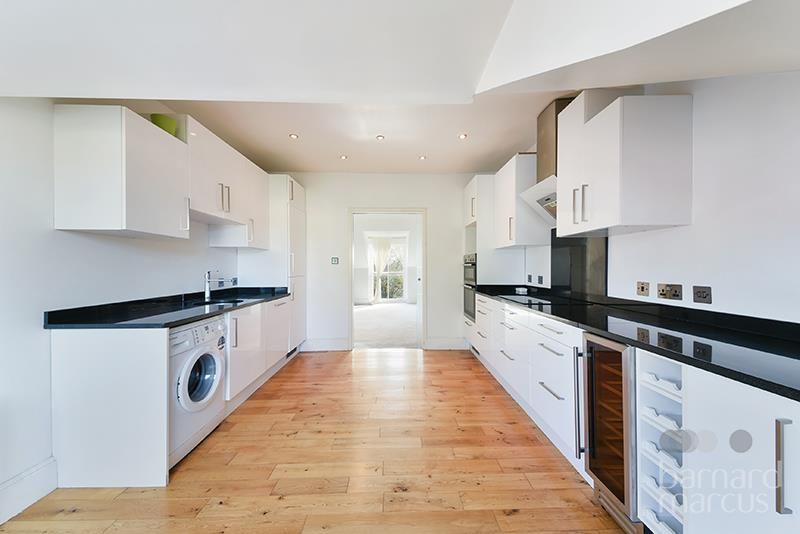 Property photo 3 of 12 Image