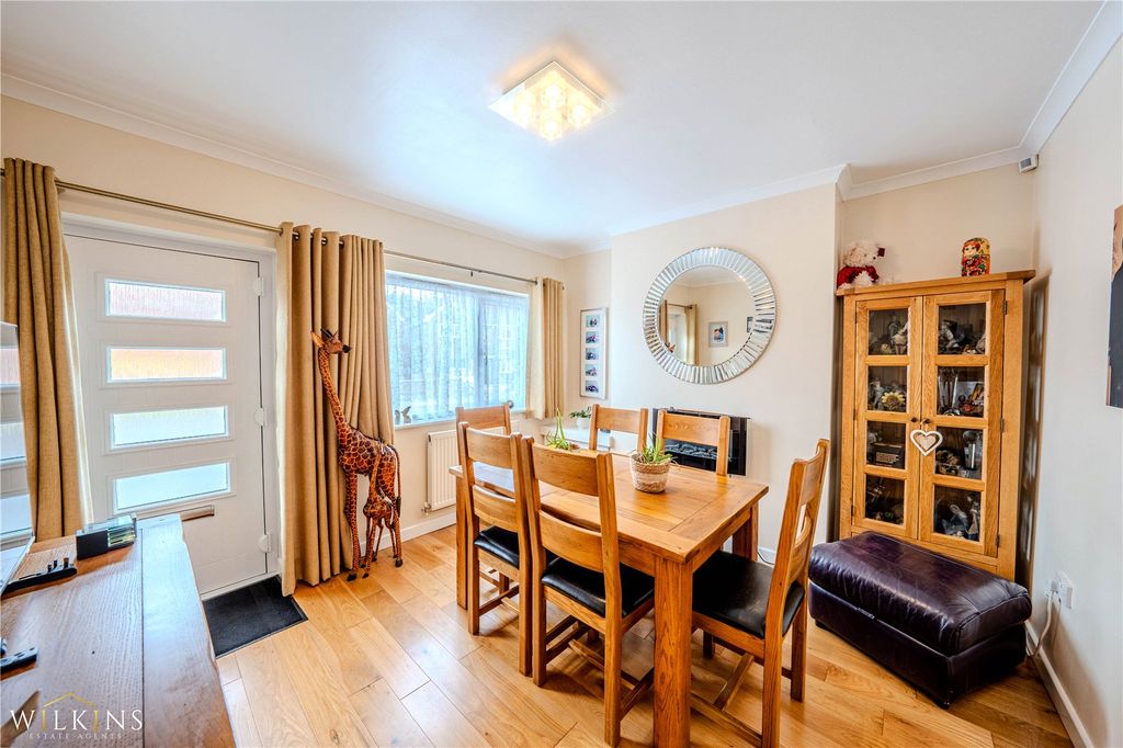 Property photo 3 of 32 Picture No. 10