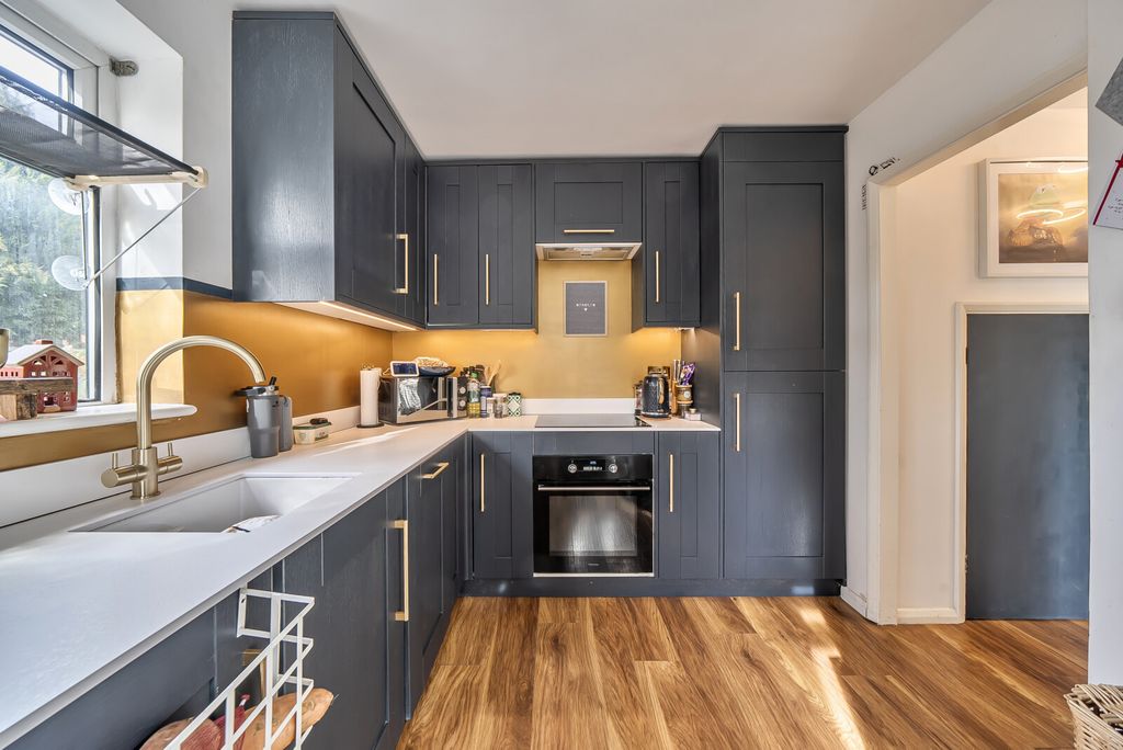 Property photo 2 of 18 Picture 2