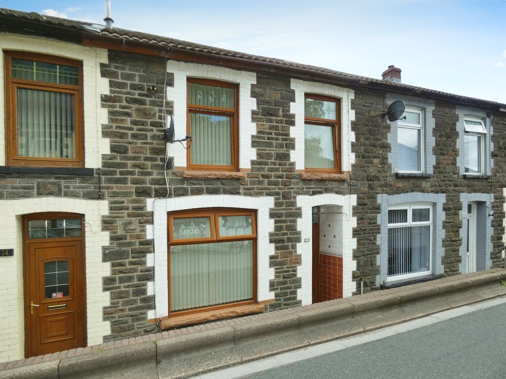 Property photo 1 of 32
