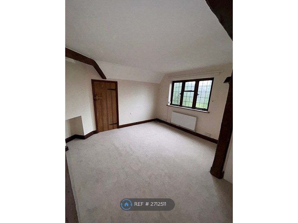 Property photo 3 of 18 Master Bedroom Ensuite