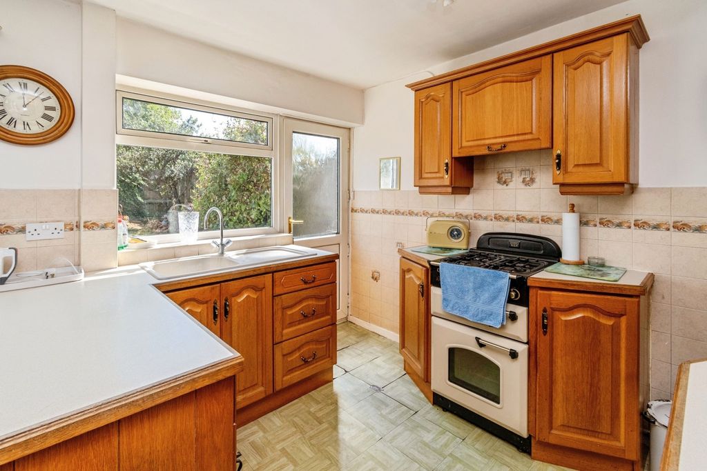 Property photo 3 of 14 Pbox-Img.Jpg