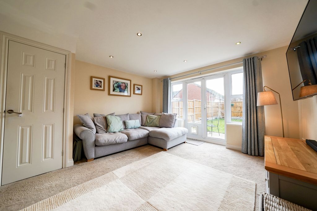 Property photo 3 of 24 Dsc03309