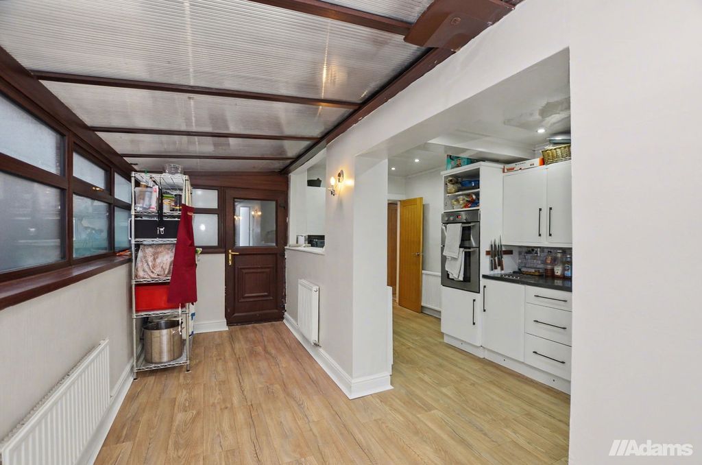 Property photo 3 of 25