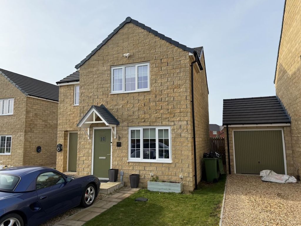 Property photo 1 of 3