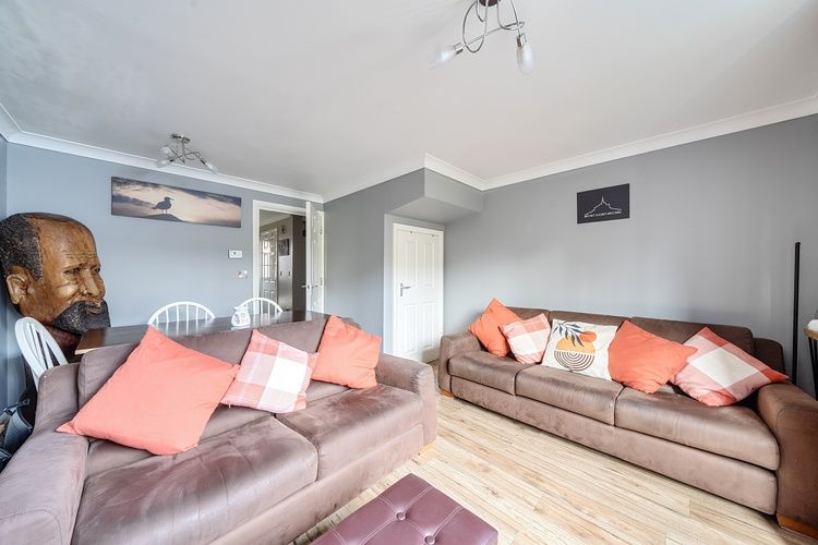 Property photo 2 of 22