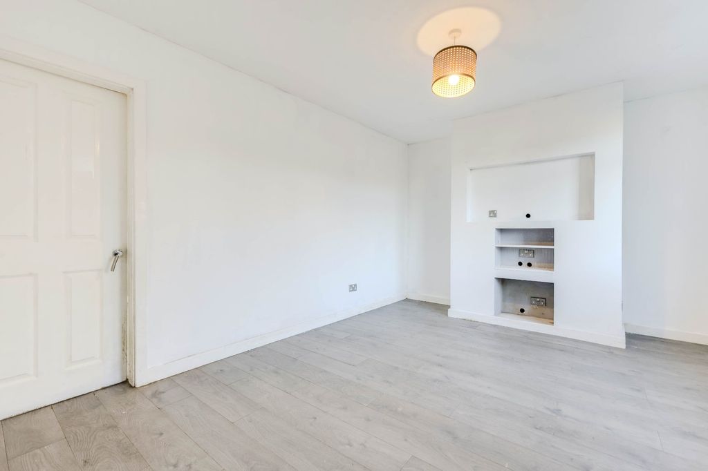 Property photo 3 of 17 Picture No. 03