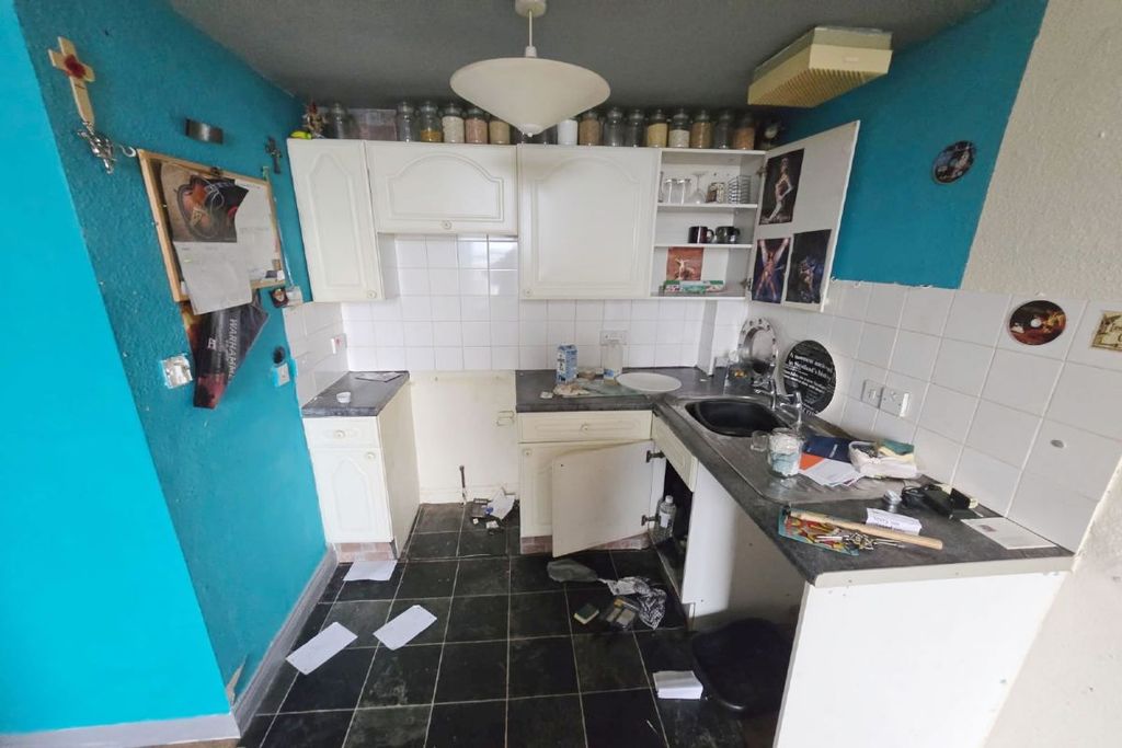 Property photo 3 of 9