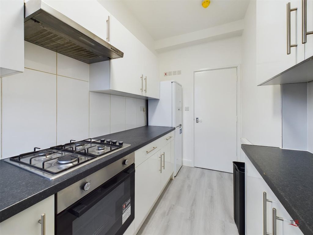 Property photo 3 of 6 Cam02489G0-Pr0027-Still003.Jpg