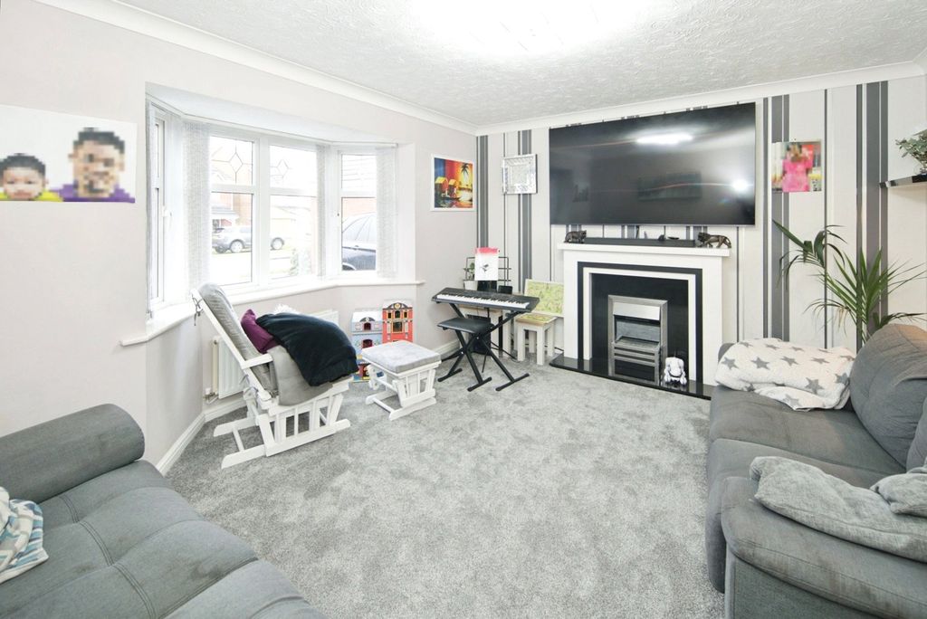 Property photo 2 of 16 Picture No. 07