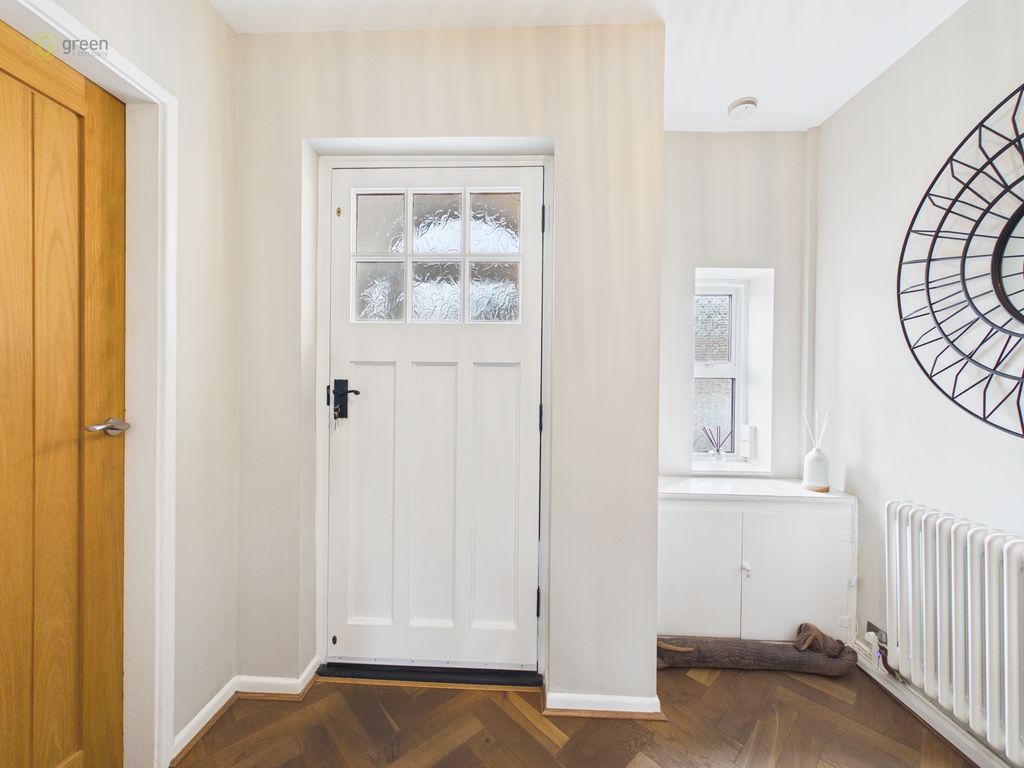 Property photo 2 of 16 Cam04914G0Pr0366Still001