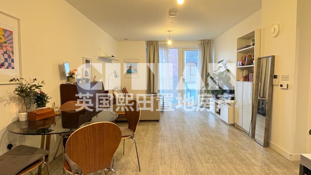 Property photo 2 of 11