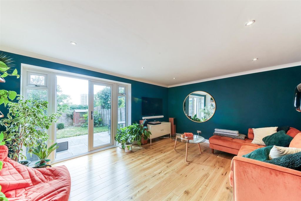 Property photo 1 of 22