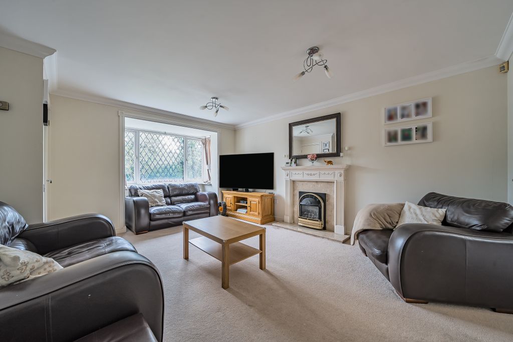 Property photo 2 of 24 12540213