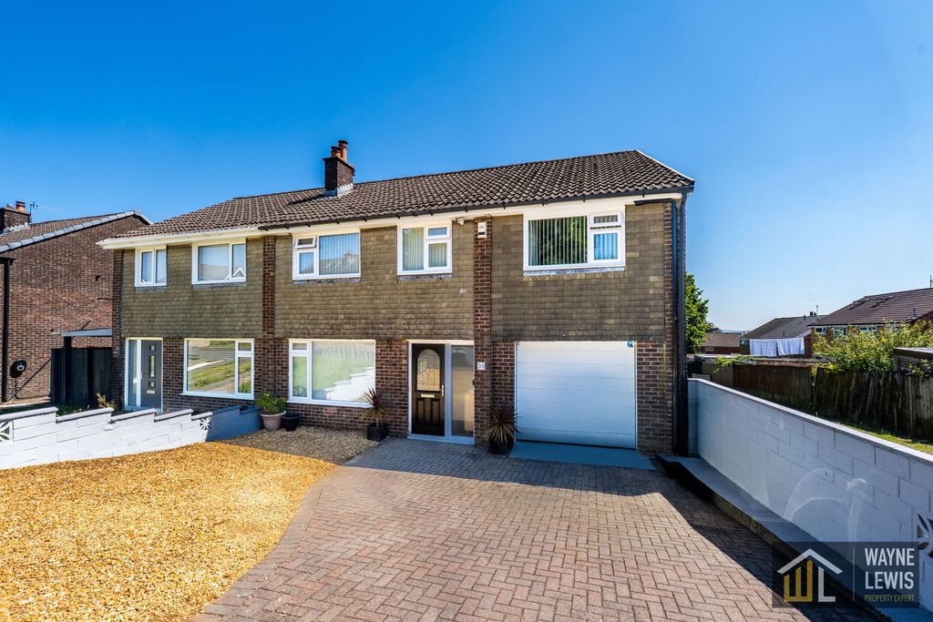 Property photo 1 of 60