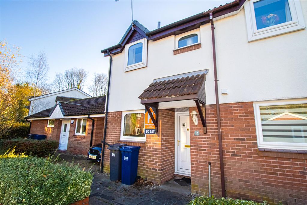 Property photo 1 of 8 Front