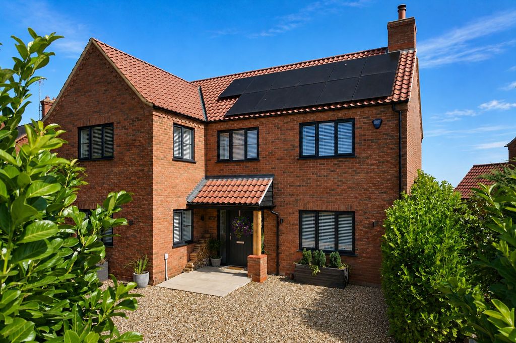 Property photo 1 of 34