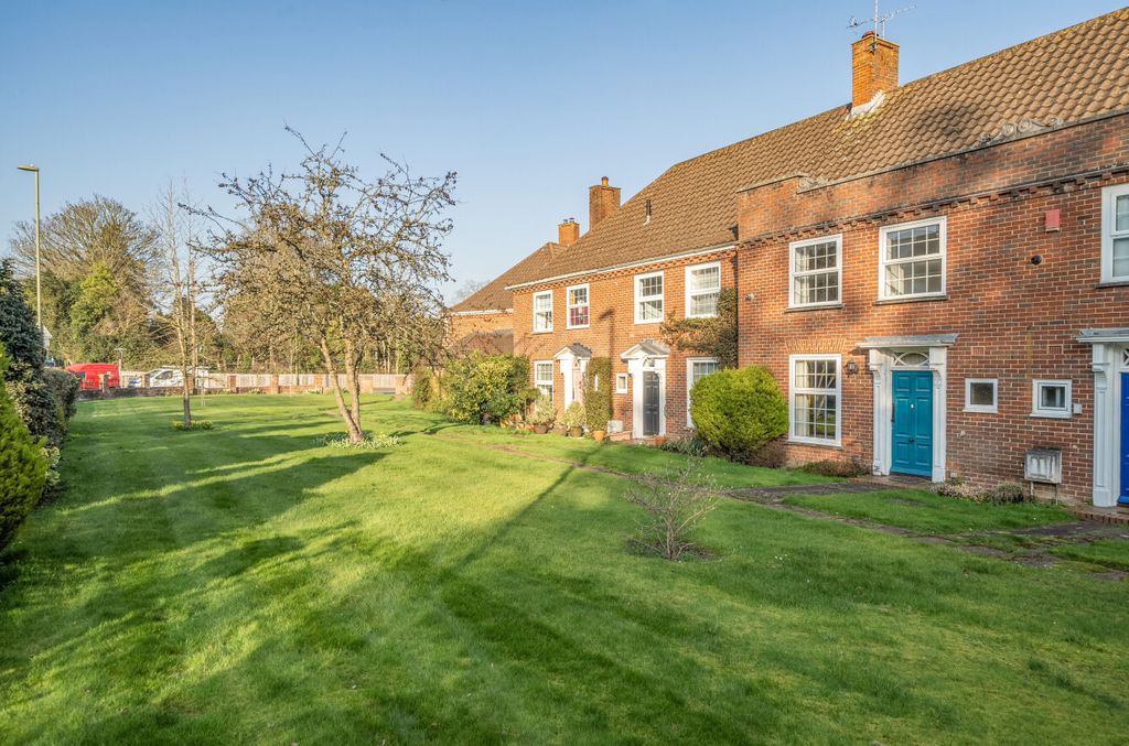 Property photo 1 of 12 1422525-3-69A85d2...