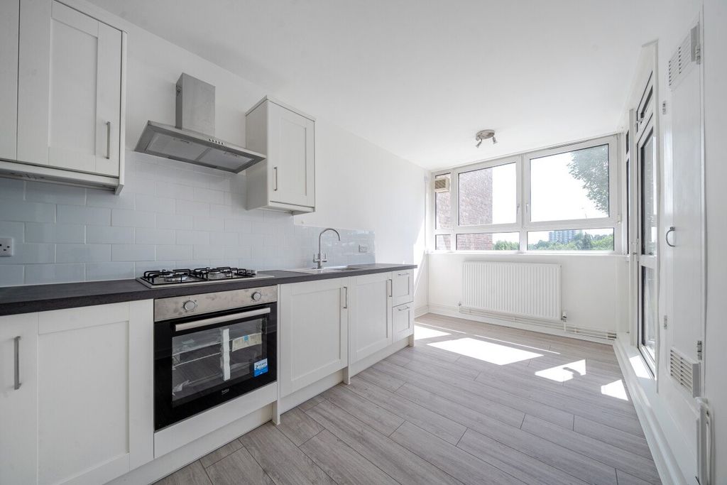 Property photo 3 of 8 Picture No. 08