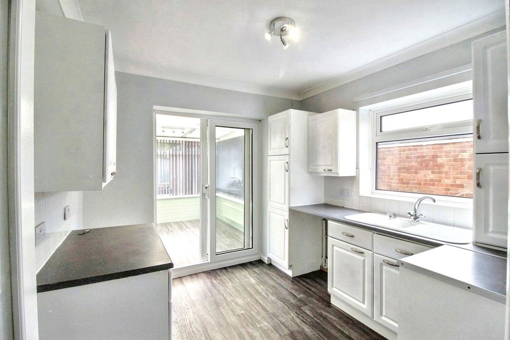 Property photo 3 of 9