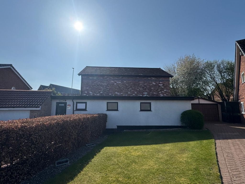 Property photo 3 of 4