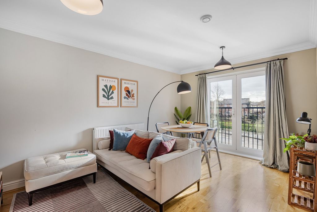 Property photo 1 of 21