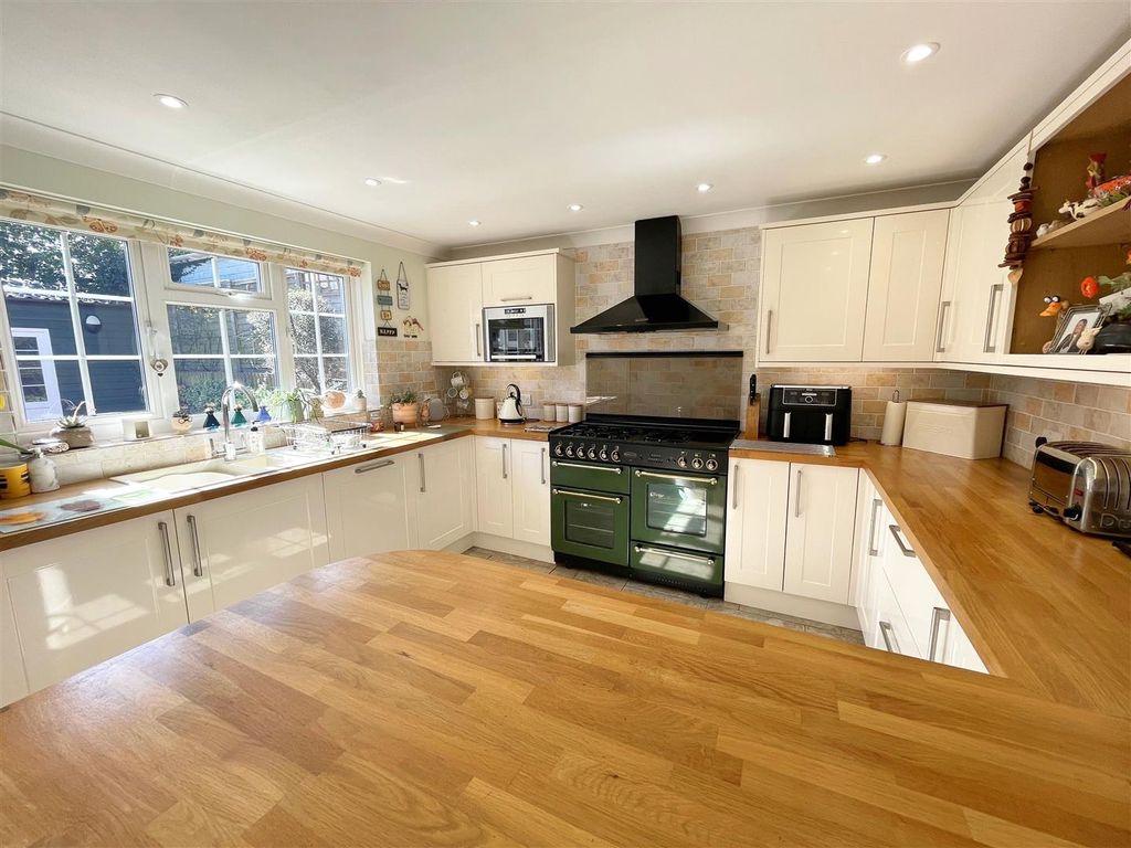 Property photo 2 of 23 Kitchen.Jpg