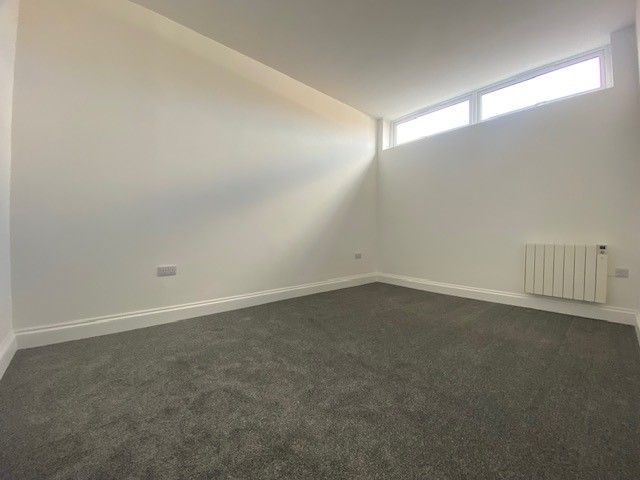 Property photo 3 of 5 Bedroom