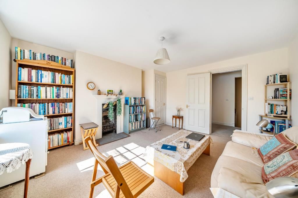 Property photo 3 of 10 Living Area