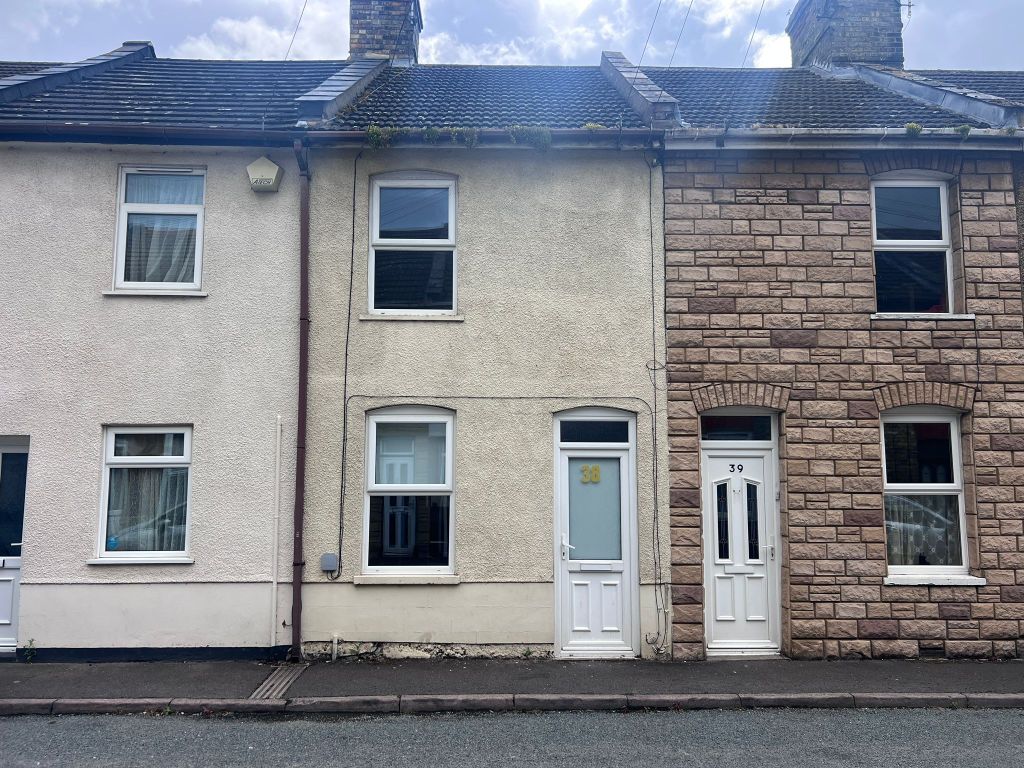 Property photo 1 of 12