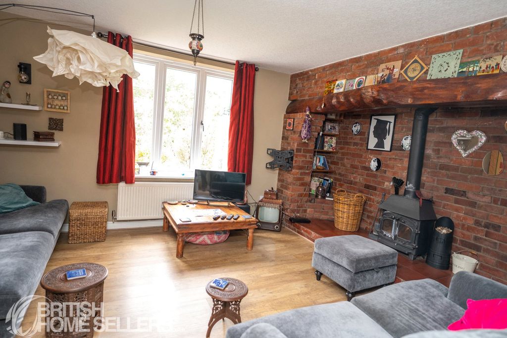 Property photo 2 of 28 Picture No. 08
