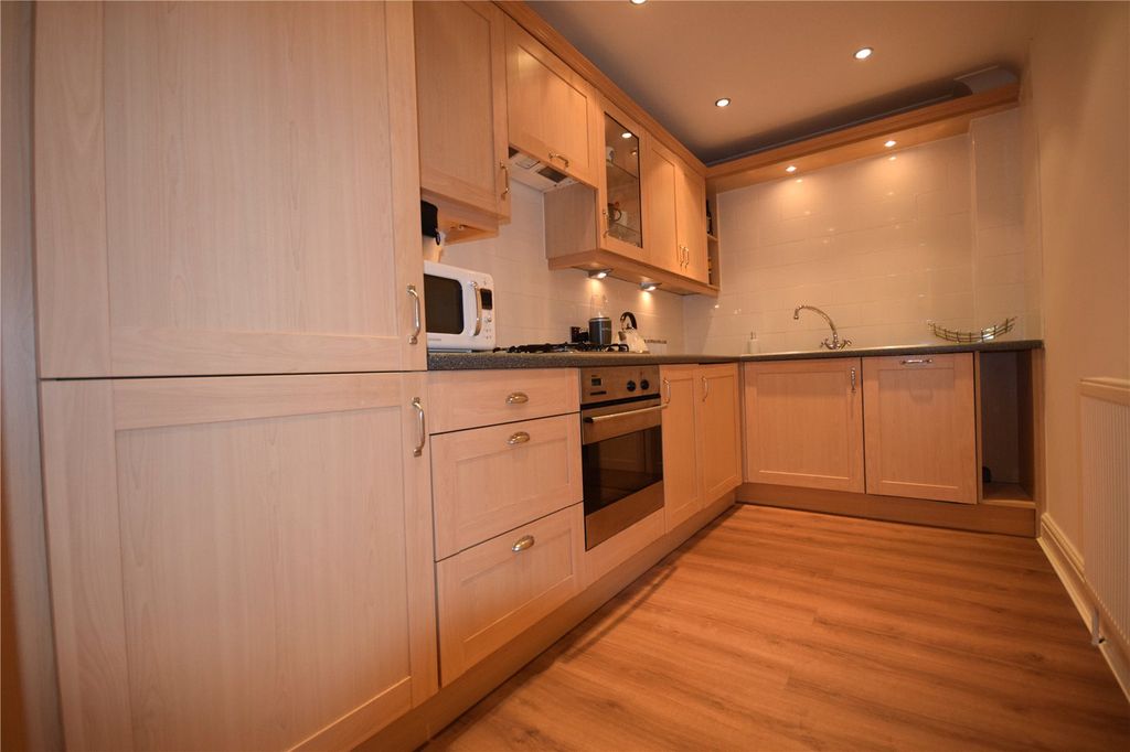 Property photo 2 of 7 Picture No. 06