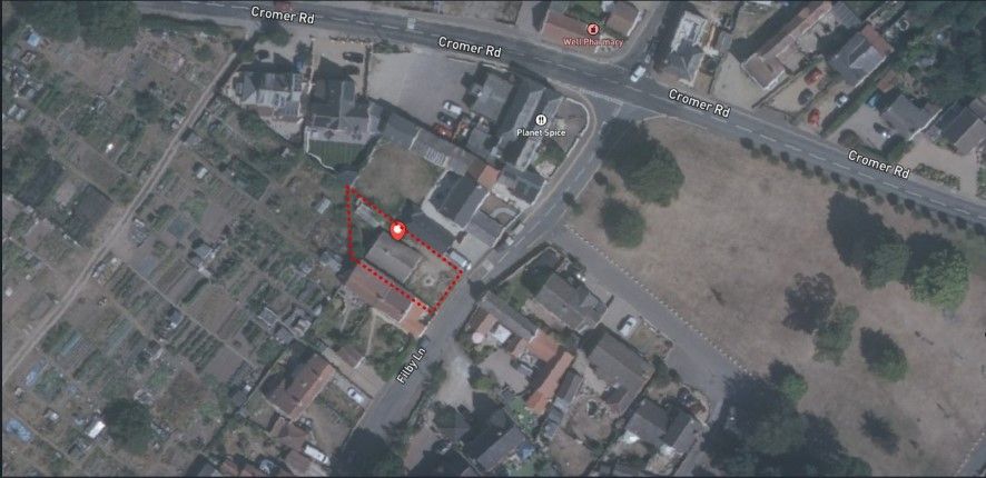 Property photo 3 of 12