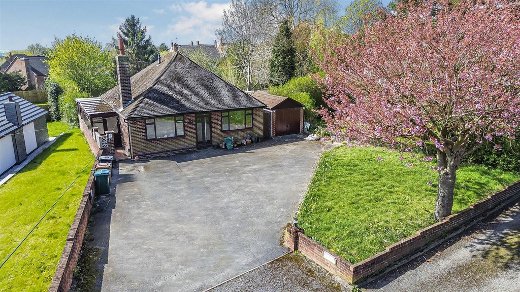 Property photo 1 of 26 The Croft, Rose Tree Lane, Newhall (26).Jpg