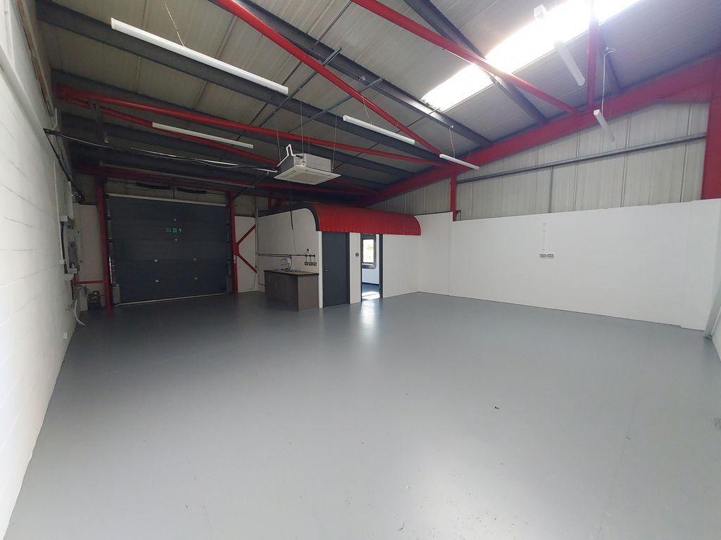 Property photo 2 of 2 Internal Unit 