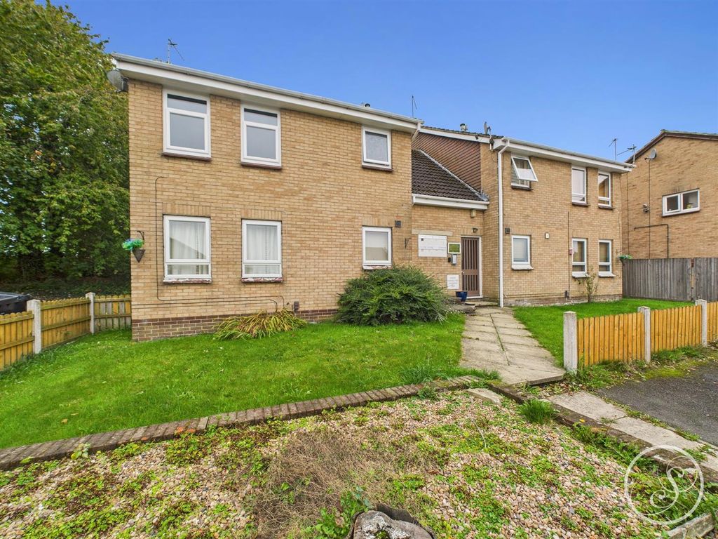 Property photo 1 of 12 External