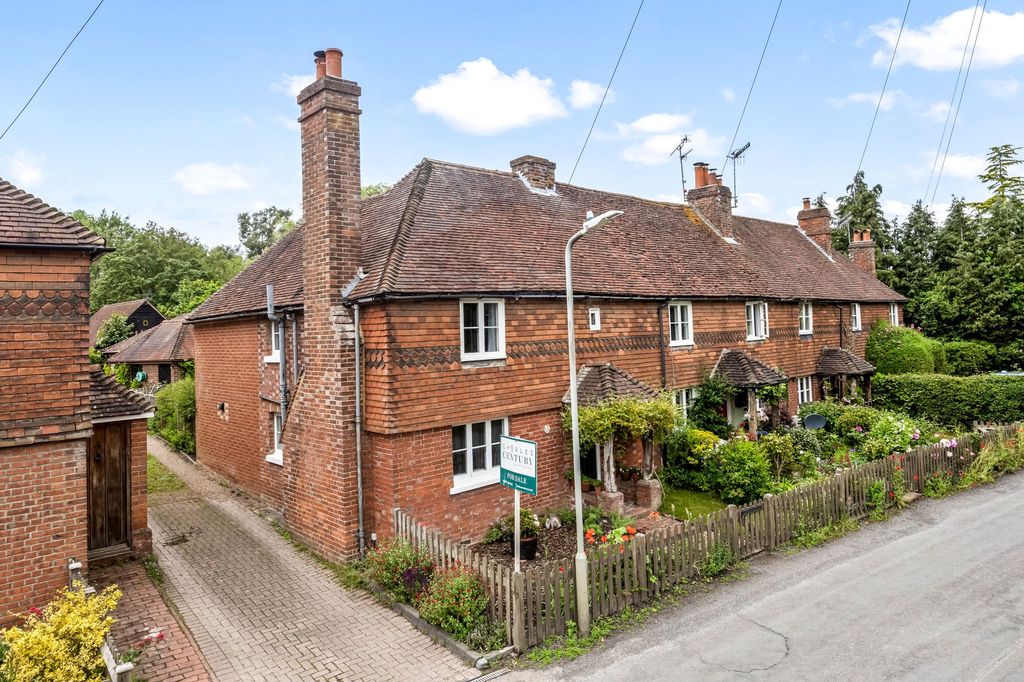 Property photo 2 of 30