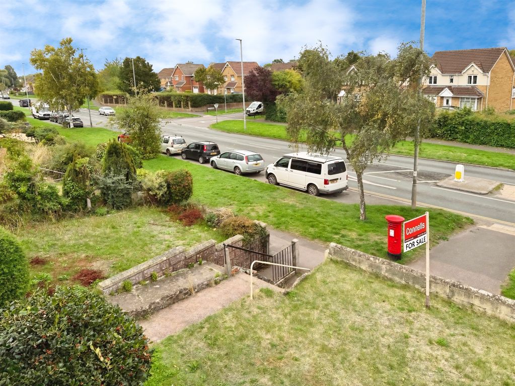 Property photo 2 of 20