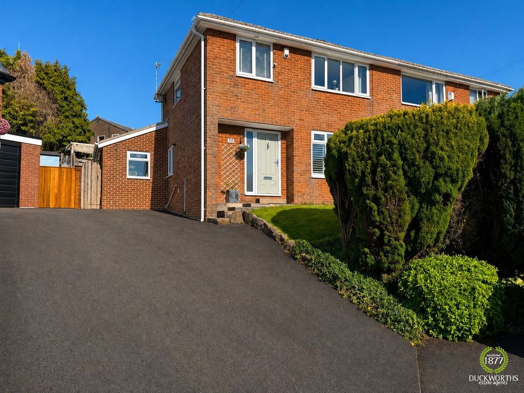 Property photo 1 of 35