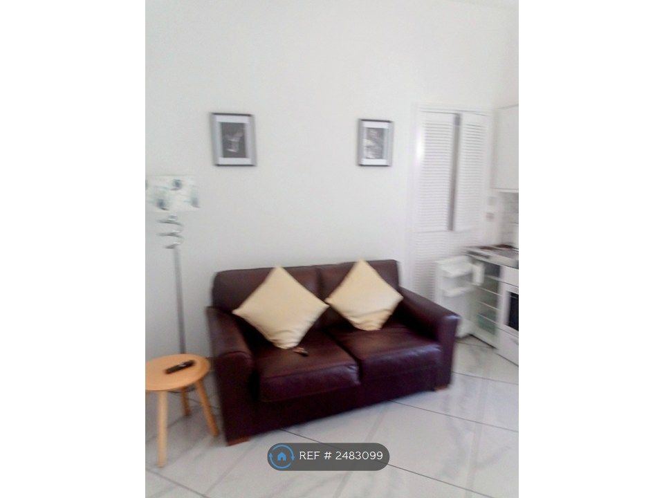 Property photo 1 of 8 Sitting Room / Small Kitchen