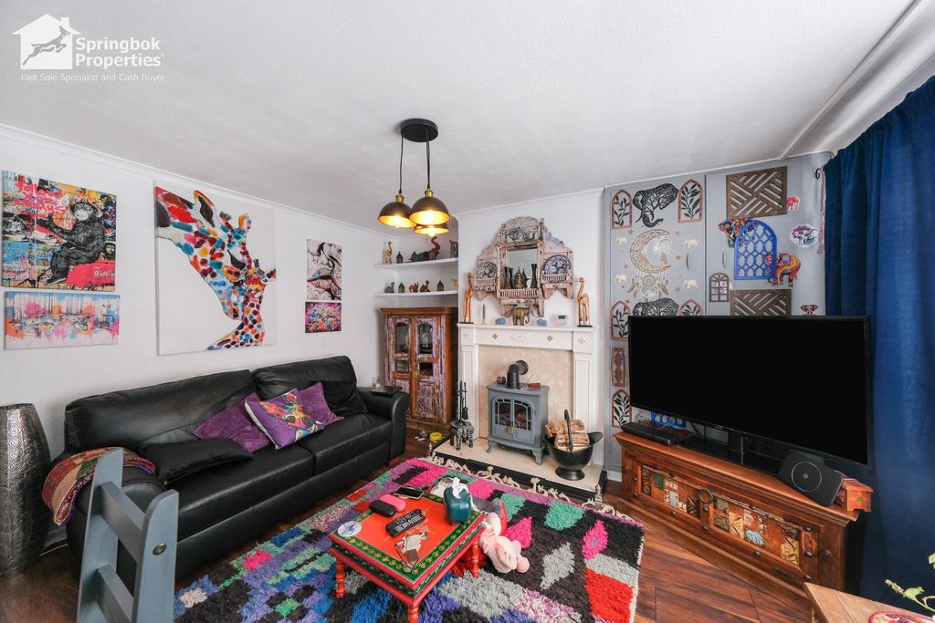 Property photo 3 of 13 Image 2