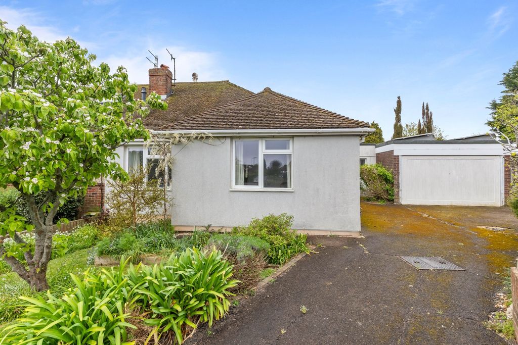 Property photo 1 of 13 5069401